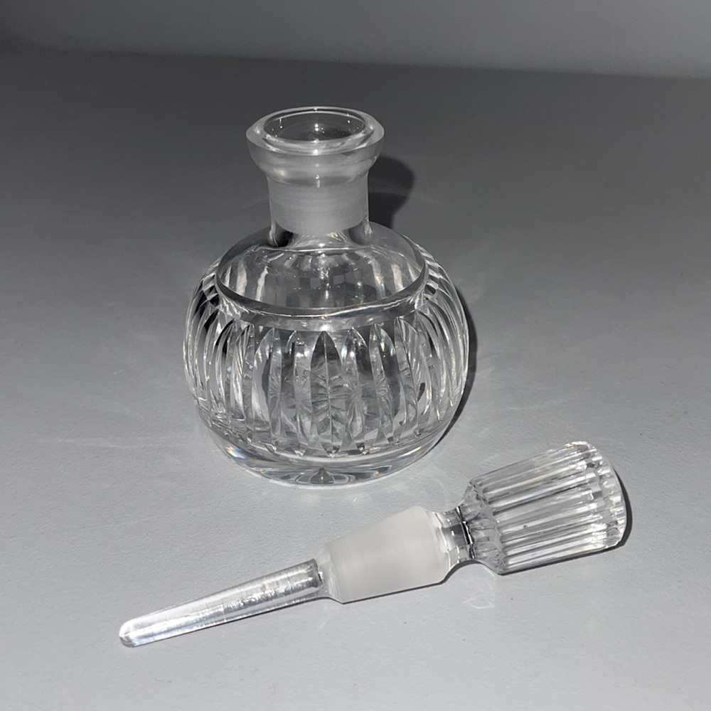 Vintage Waterford Vanity Crystal Perfume Bottle with Beveled Stopper Dauber - Picture 6 of 15